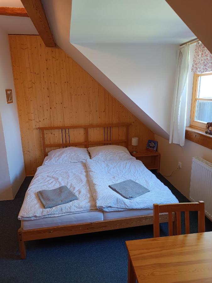 Apartmany V Zahrade Mlade Buky Luaran gambar